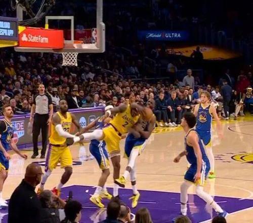 羅淑佩現場,激賞港足,點名兩員將,亚博体育,亚博体育官网,亚博体育app,亚博体育下载