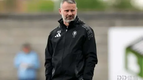 埃弗拉直言：若我像拉比奥特那样，必回击巴黎球迷辱骂