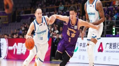 世预赛足球：中国队备战训练纪实